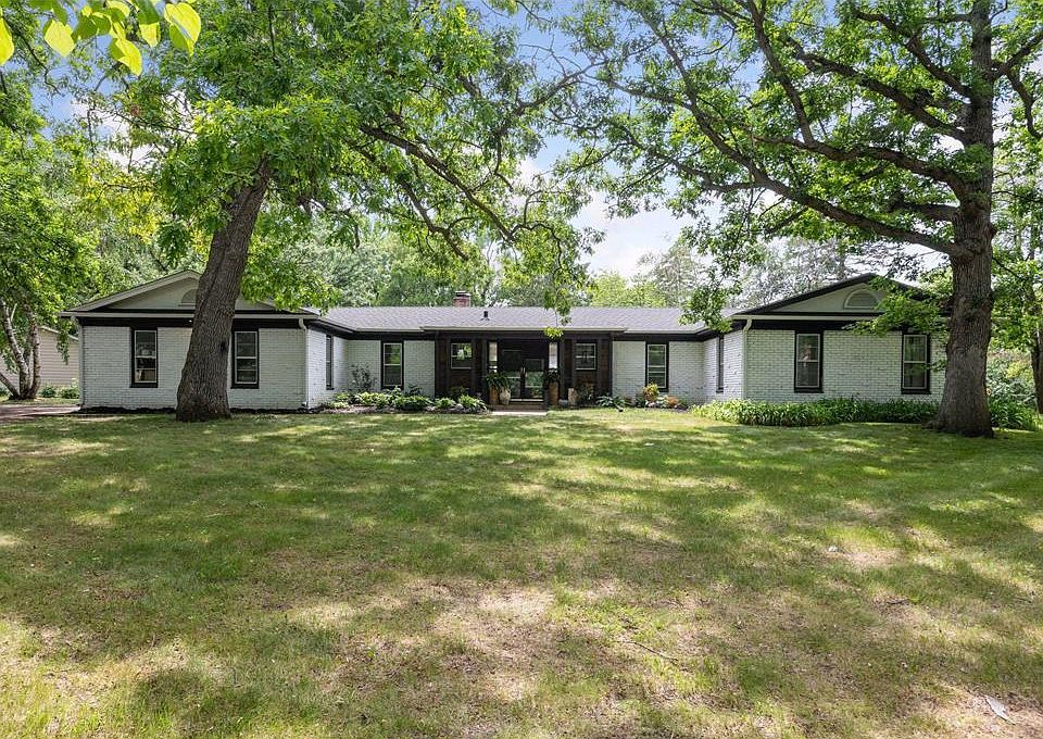 13641 Spring Lake Rd, Minnetonka, MN 55345 | Zillow