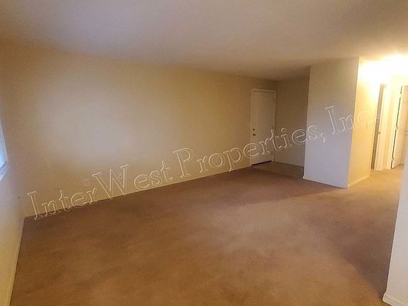 4th image of 4700 Falls View Ave #9