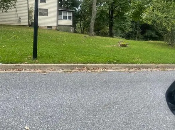 8811 Priscilla Ct, Lanham, MD 20706