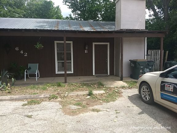 3rd image of 642 Mill St #B