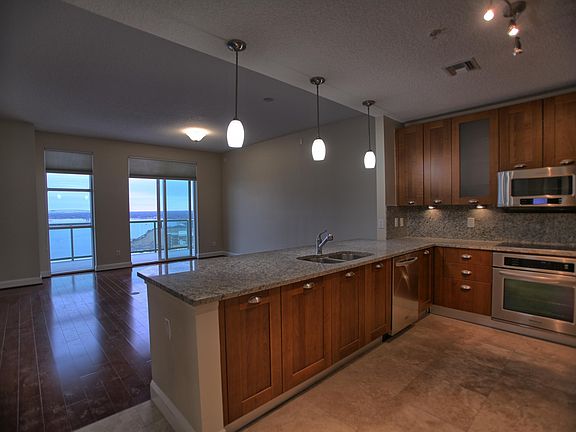 3rd image of 1431 Riverplace Blvd APT 1908