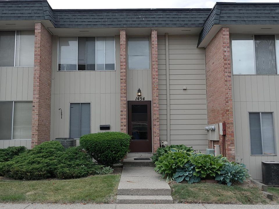 1st image of 1454 S Saxony Dr SE