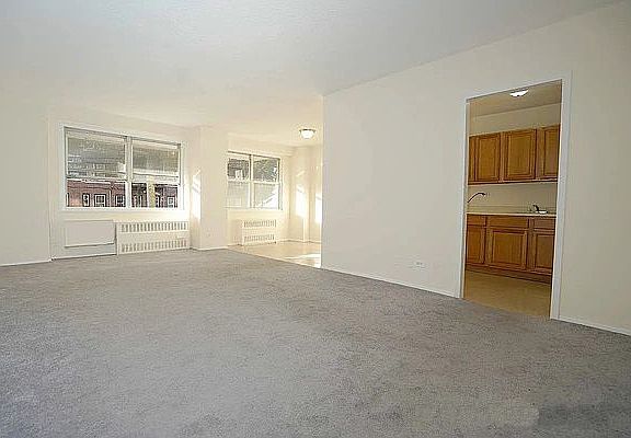 2nd image of 2550 Olinville Ave #G