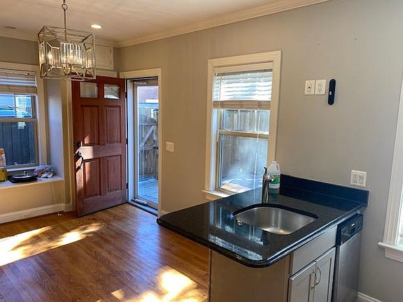 3rd image of 407 E Raymond Ave APT 1