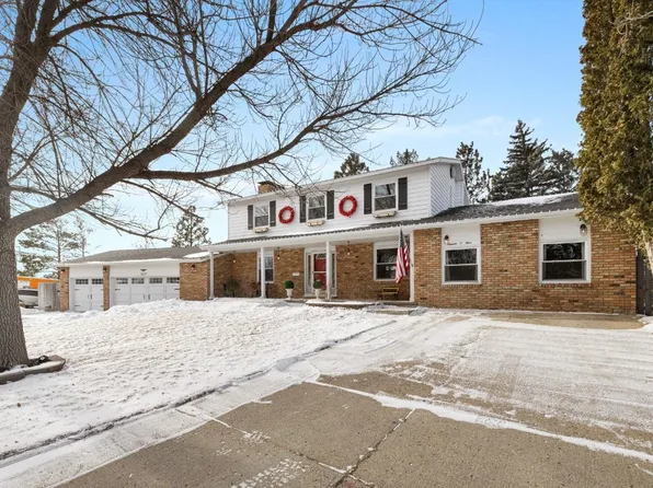 1609 7th St NW, Minot, ND 58703