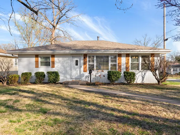 310 Aubuchon St, Florissant, MO 63031