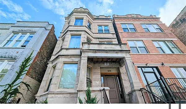 1631 S Homan Ave #3R — Photo 2