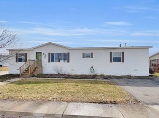 8346 Feather Holw, Fenton, MI 48430