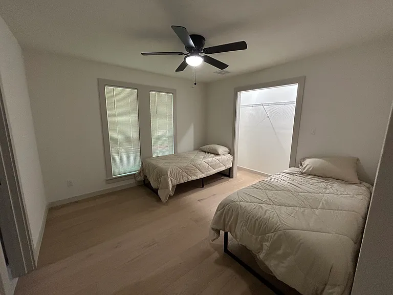 6917 Allview Ln — Photo 16