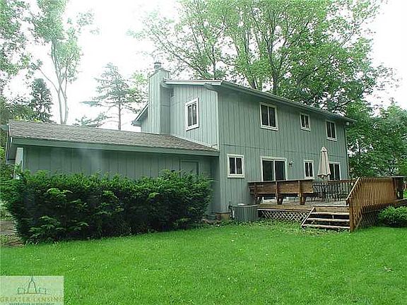 2nd image of 1319 Chartwell Carriage Way S