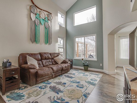 4th image of 3792 Desert Willow Ave