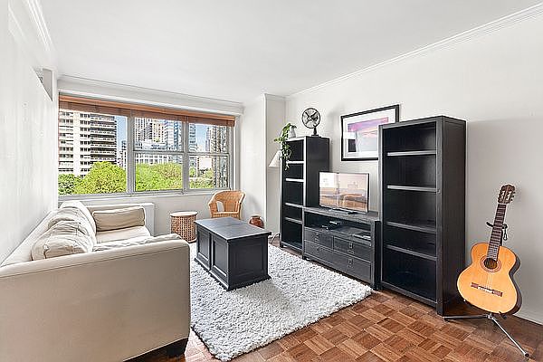 1st image of 155 W 68th St APT 610