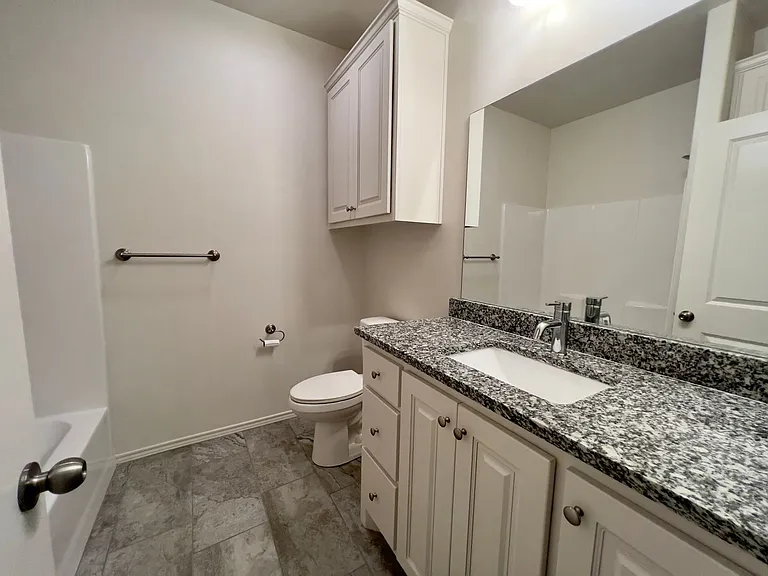 5508 Lehigh St — Photo 14