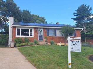 4 Fairbridge Ct, Owings Mills, MD 21117