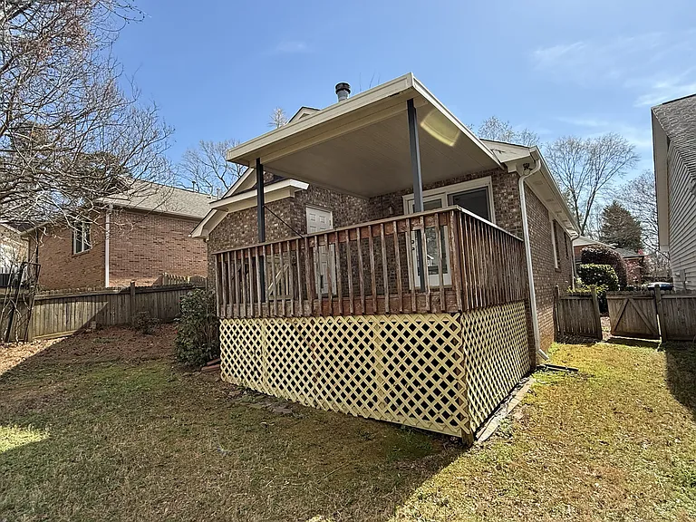 33 Rosewood Ter — Photo 12