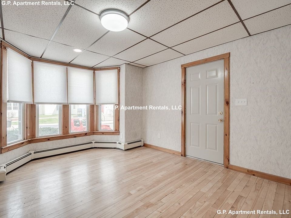 2nd image of 202 Washington Ave #1