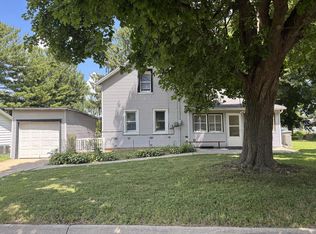 228 Lounsbury St, Watertown, WI 53098