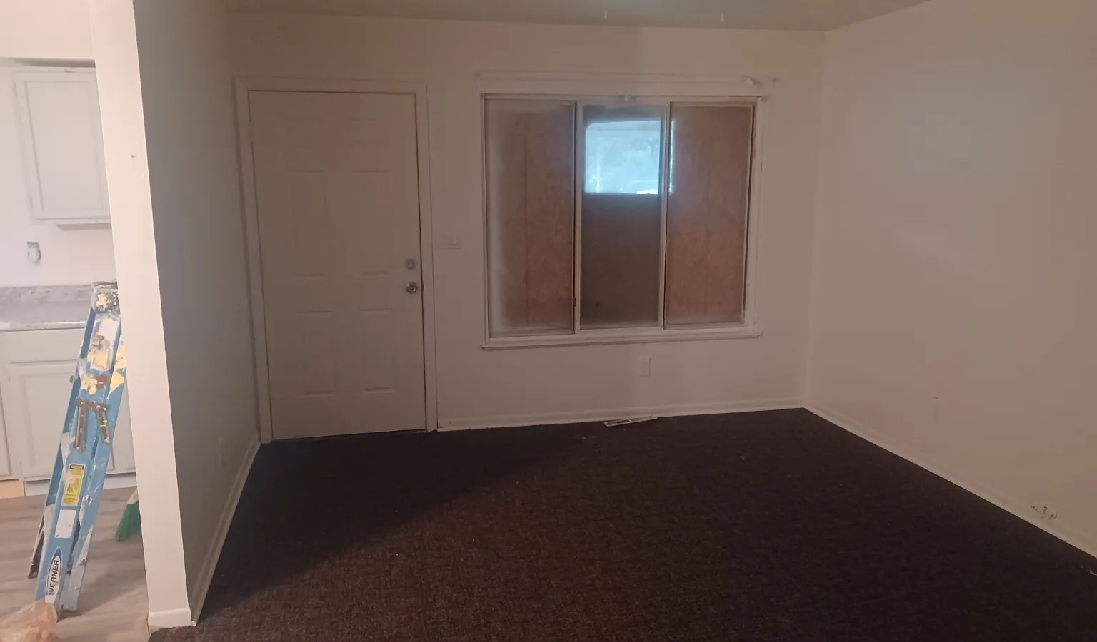 3 bed, 1.5 bath, 1008 sqft, $1,000 — Photo 4
