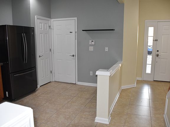 2nd image of 4215 Highwood Dr