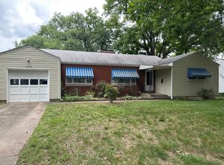 1454 S Kentwood Ave, Springfield, MO 65804
