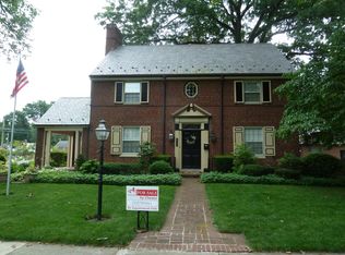215 N 6th St, Denver, PA 17517