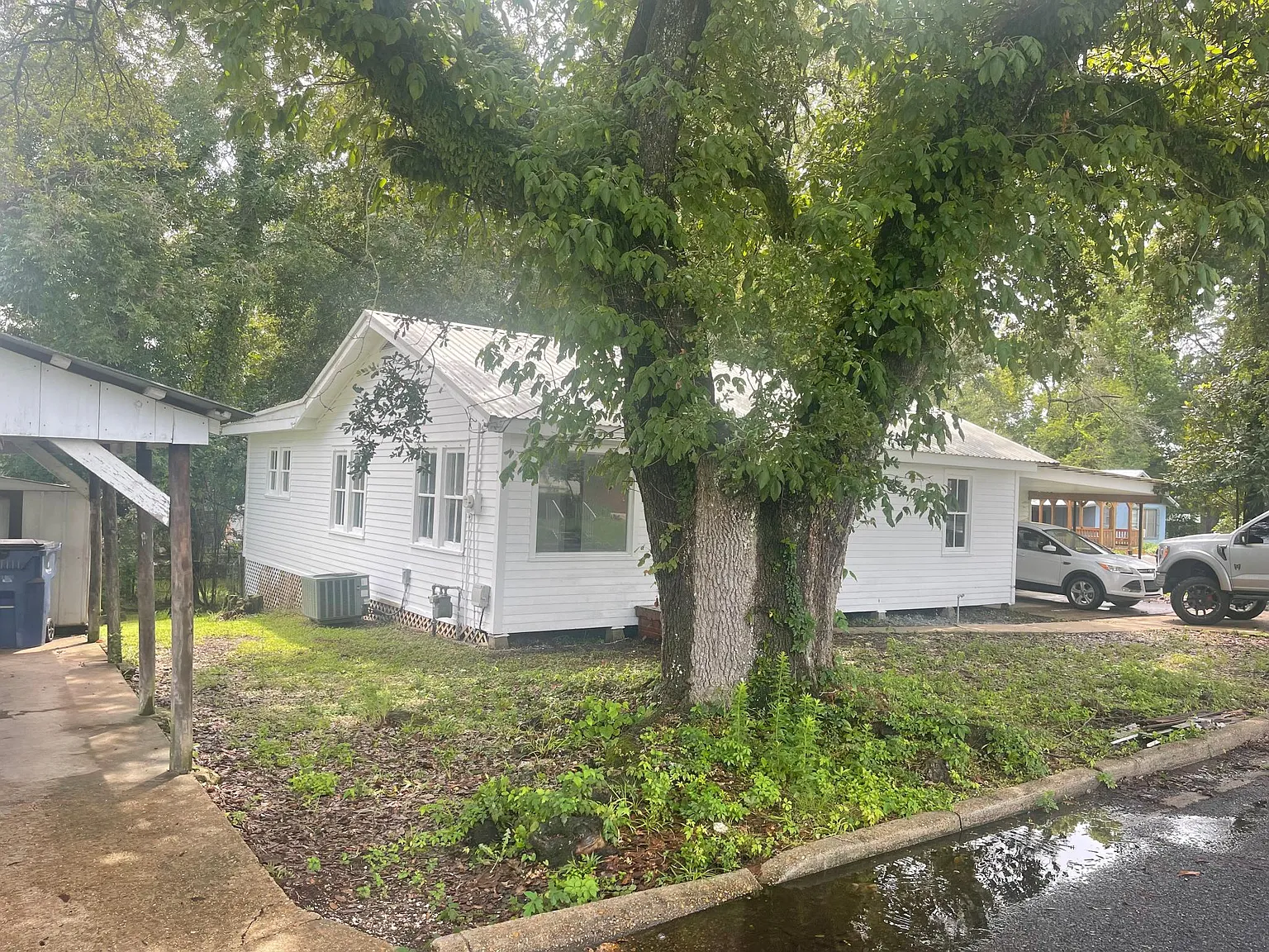 3 bed, 1444 sqft, $1,250 — Photo 2