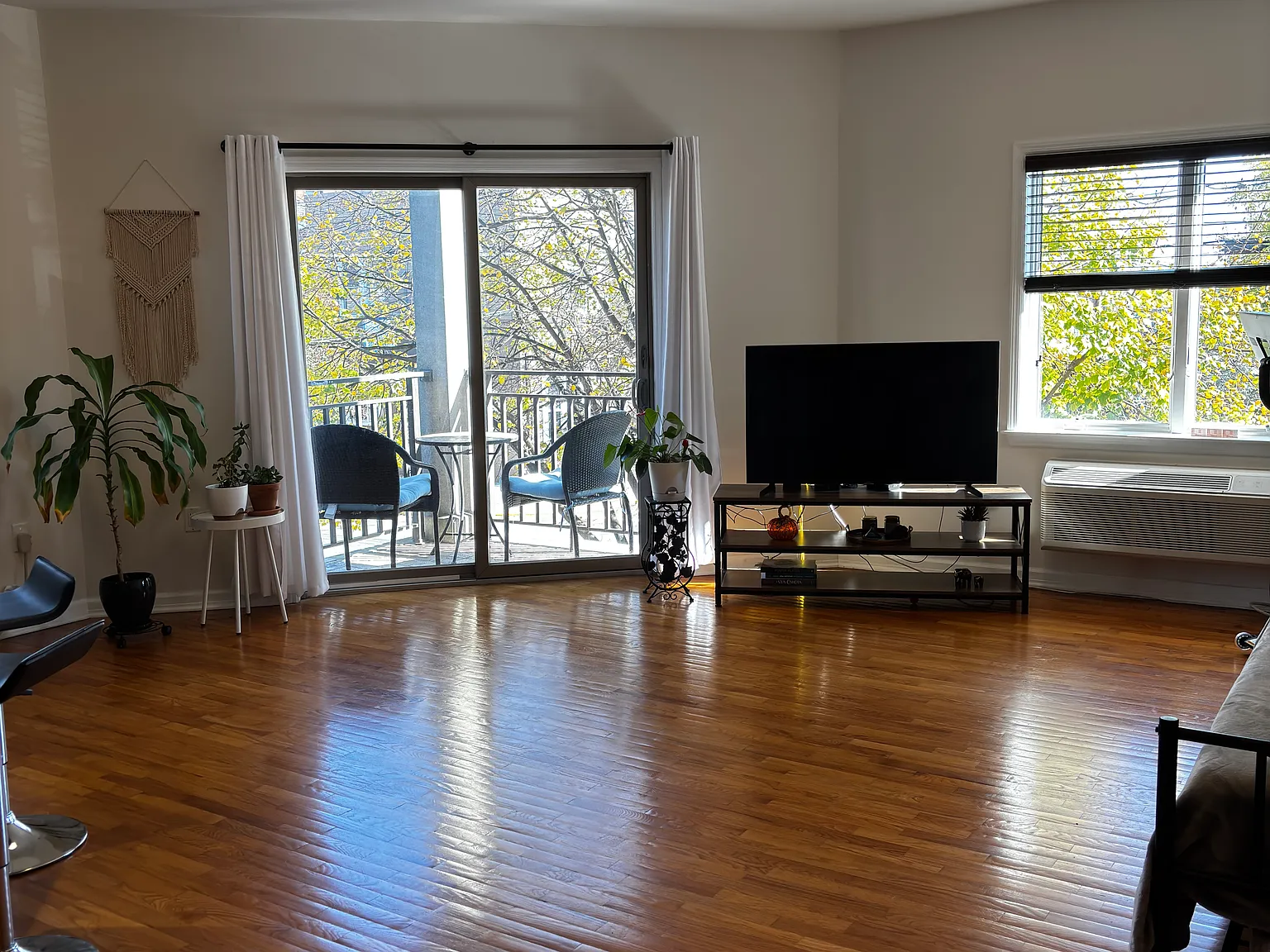 93 Palisade Ave — Photo 3