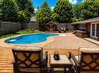 105 Ridgewood Rd, Peterborough, ON K9J1P2