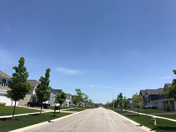 4th image of 2454 River Hills Ln