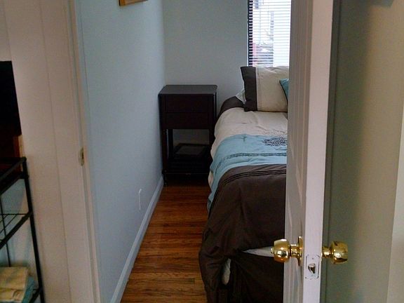 5th image of 350 E 9th St APT 8