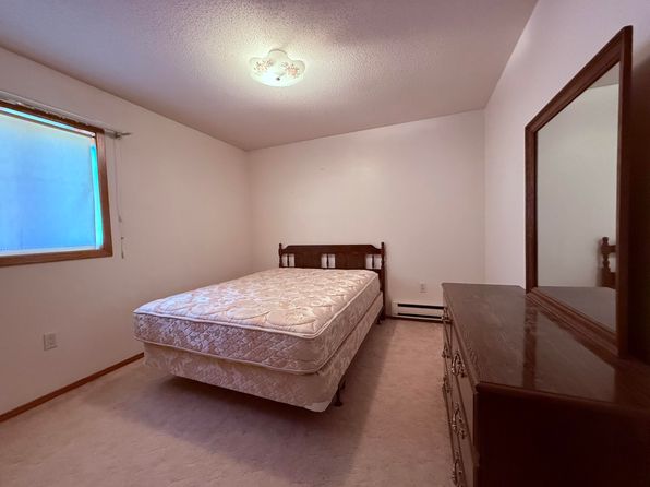 1205 N Lake Dr, Eureka, SD 57437