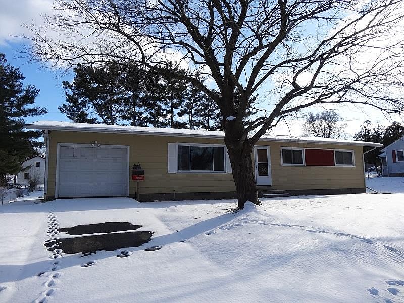 1st image of 416 Church Dr