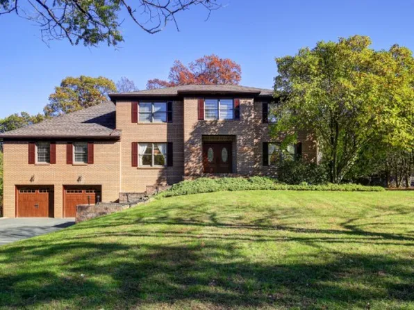 11 Fletcher Dr, Montville, NJ 07045