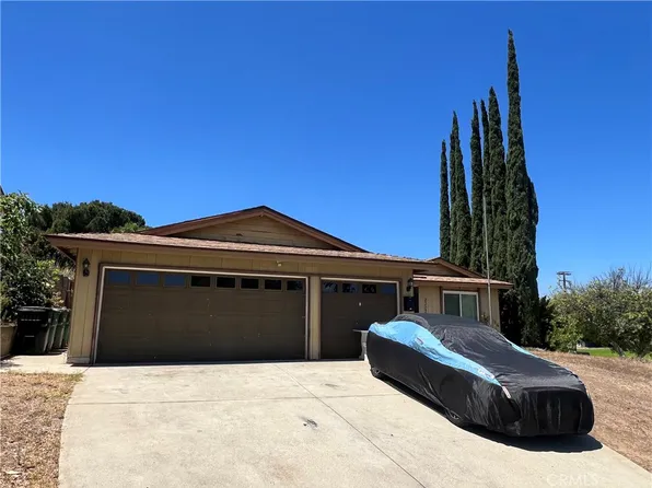 2302 Avenida Del Vis, Corona, CA 92882