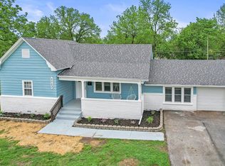 1712 W Atlantic St, Springfield, MO 65803