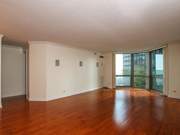 3rd image of 195 N Harbor Dr APT 505