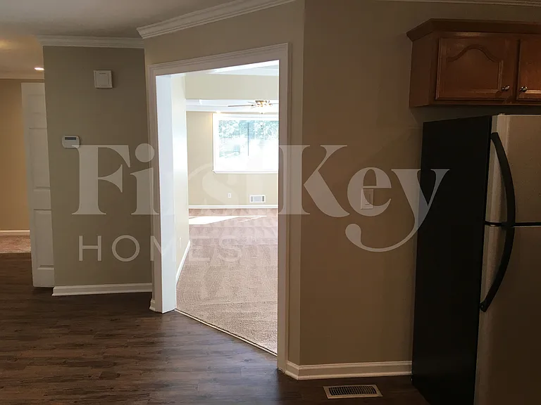 3393 Woods Dr — Photo 6