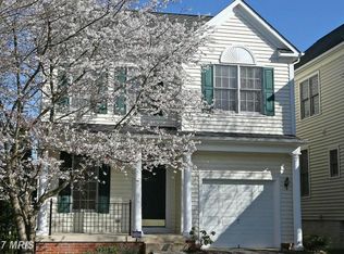 809 Summer Walk Dr, Gaithersburg, MD 20878