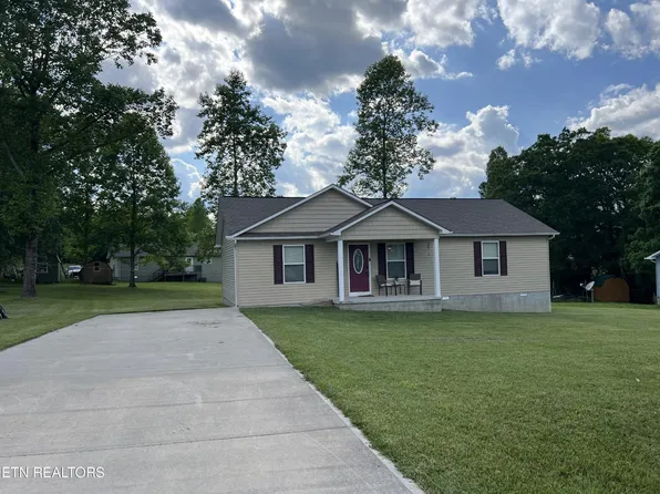 65 Star Dr, Crossville, TN 38571