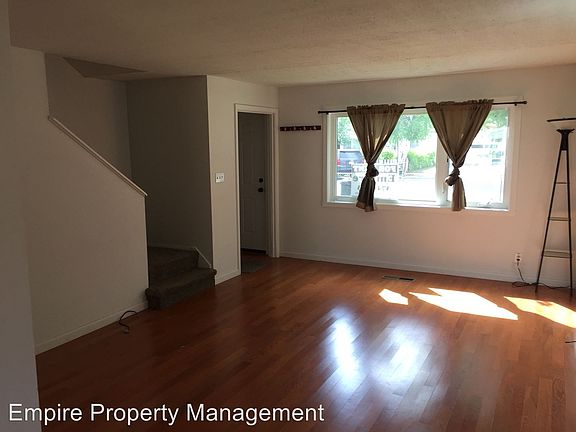 3rd image of 1226 McCarty Ave