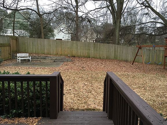 4th image of 1416 Hawthorne Ave SE