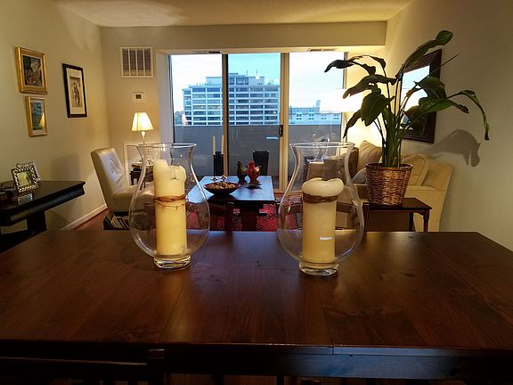 3rd image of 4601 N Park Ave APT 1415