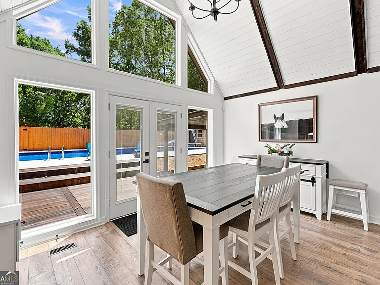 4225 Twin Rivers Dr — Photo 3
