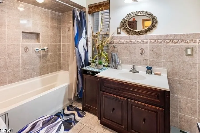 526 Jackson Ave #1 — Photo 7