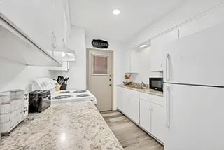 5646 Gaston Ave #117 — Photo 6