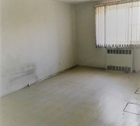 2nd image of 15125 88th St APT 4E