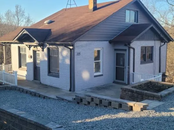 115 Foster Ave, Beckley, WV 25801