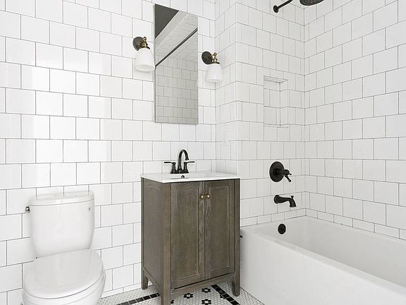 5th image of 37 Montrose Ave #2D
