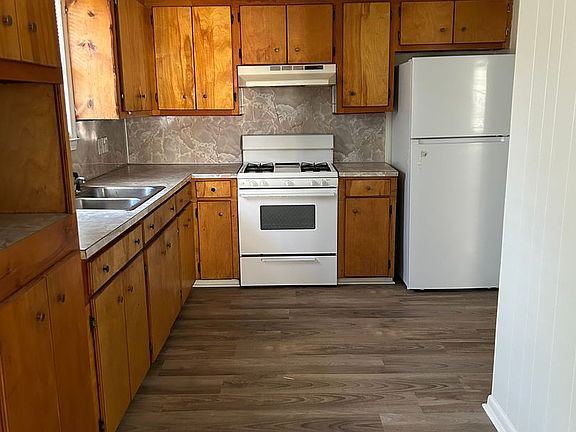 5th image of 1892 S Briarcliff Rd