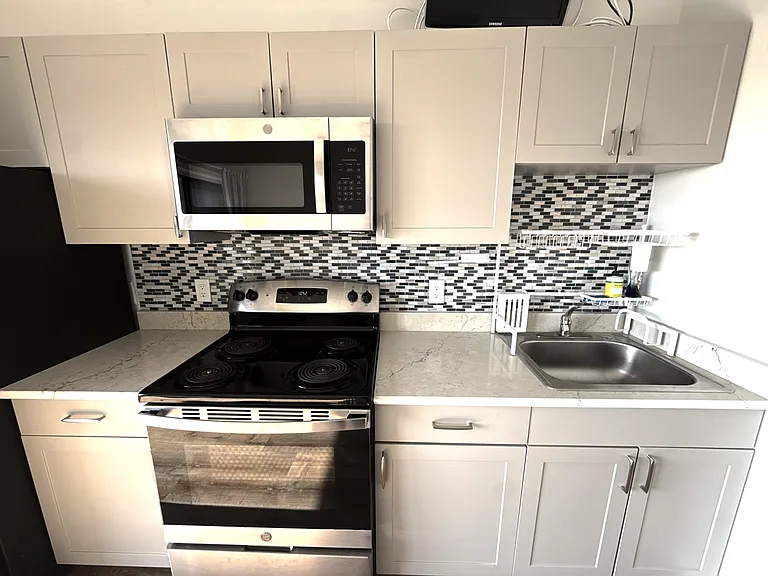 627 N Waccamaw Dr #309 — Photo 6